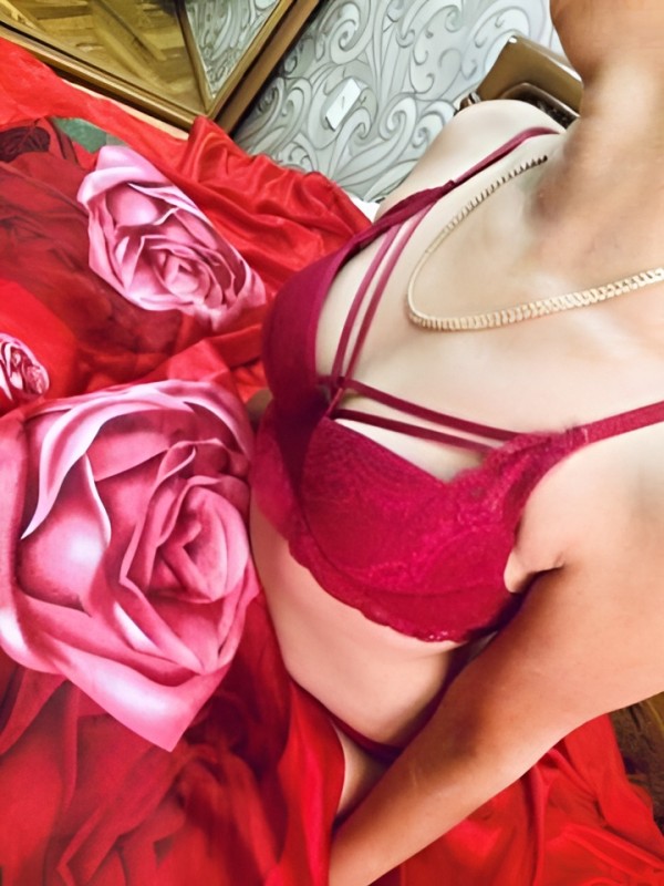 Римма привлекательная девушка из Ивантеевки цена от 1500 руб