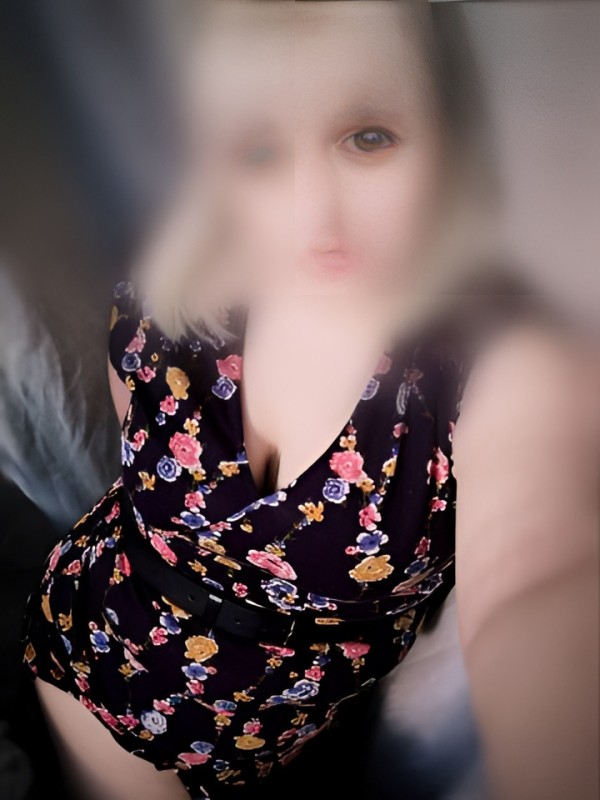 Стелла привлекательная девушка из Ивантеевки цена от 5000 руб